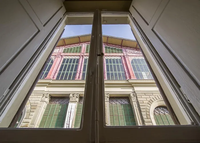 Guesthost - Florence Ariento Romantic Apartment